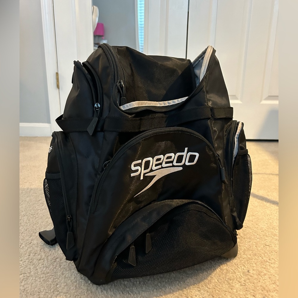 Barely used Speedo Swim Bag!